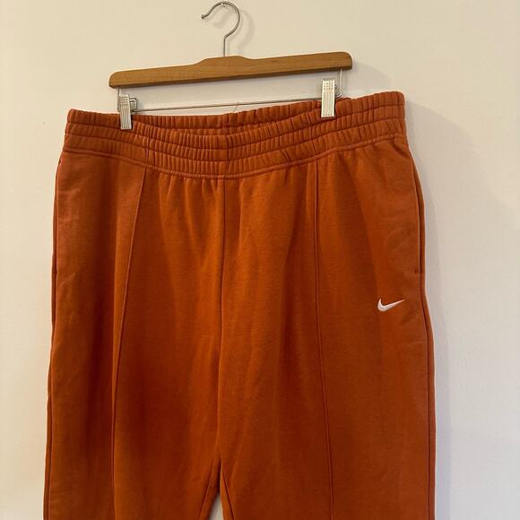 NEW Nike Women's Loose Fit Mid Rise Sweatpants sz XL Dark Orange - Picture 2 of 10